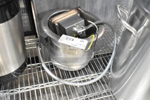 Brand new 2024 Avantco 177TPSW7 7 Qt. stainless steel hot soup warmer, 120V, 1 Phase, with tag showing item number 203.