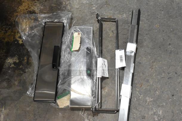 4 new scratch and dent items: Cres Cor 0621 281 K Angles Kit, VacPak-It 186LED16 Lid, and Ultima 186LED16U Lid.