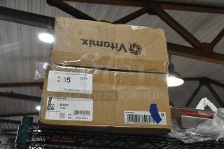 BRAND NEW SCRATCH AND DENT! VitaMix VM0800 Stainless Steel Commercial Countertop Drink Mixer. 120 Volts, 1 Phase. - Item #1226016