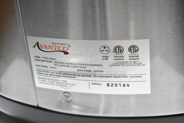 Avantco 177RCSB90 Stainless Steel Rice Cooker, 90 cup capacity, digital control, scratch and dent, 240V, serial 820164.