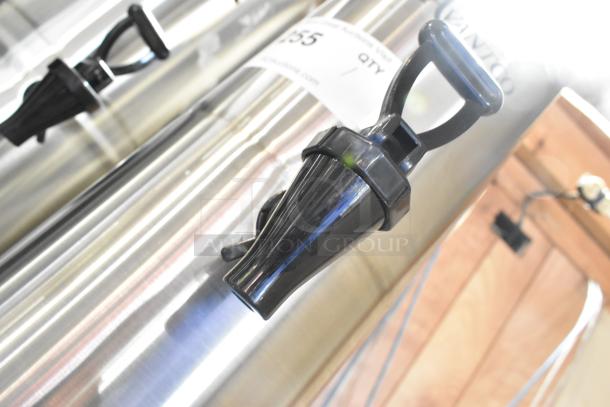 Brand new Avantco ITD5-GS-MV 5 Gallon Slim Iced Tea Dispenser with stainless steel valve. No lid included. Scratch and dent condition.