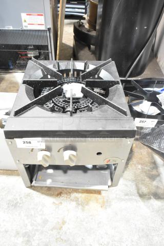 BRAND NEW CPG-SP-18-N Natural Gas Stock Pot Range, 80,000 BTU, scratch and dent, visible labels, two control knobs.