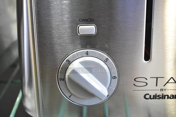 BRAND NEW SCRATCH AND DENT! Cuisinart STAY WST480 4-slice stainless steel toaster, features browning dial and cancel button.
