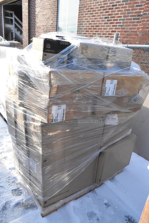 Shrink-wrapped pallet with 22 brand new scratch and dent items including Cambro disposable lids and Scot Brite scrubbing pads.