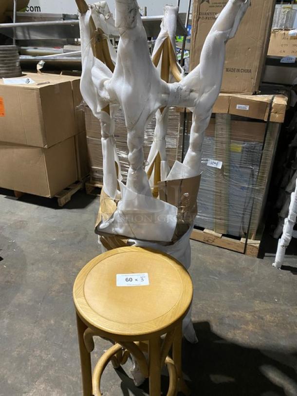 Brand new natural finish backless bentwood bar stool. Features wooden construction and modern design. Unused condition.