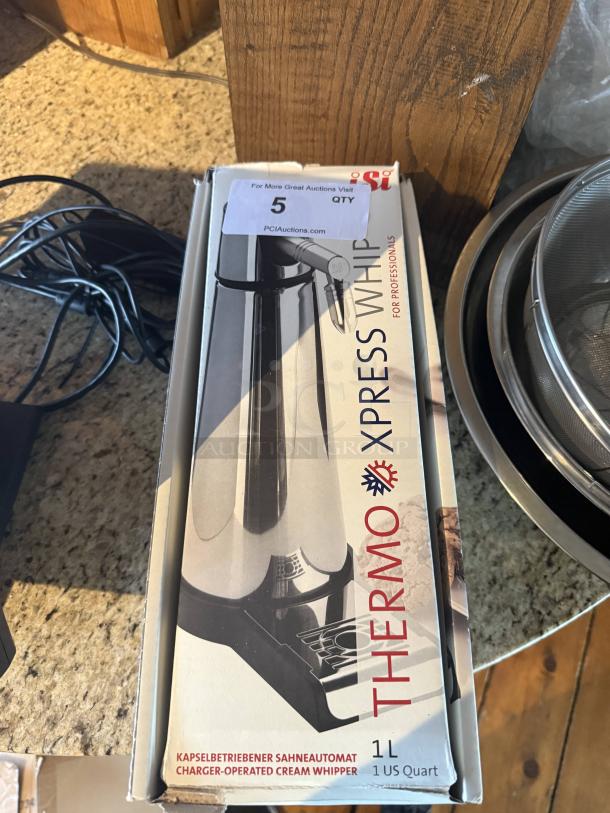 iSi Thermo Xpress Whip 1L box, commercial cream whipper, new condition, includes "For Professionals" label, 1 US Quart.