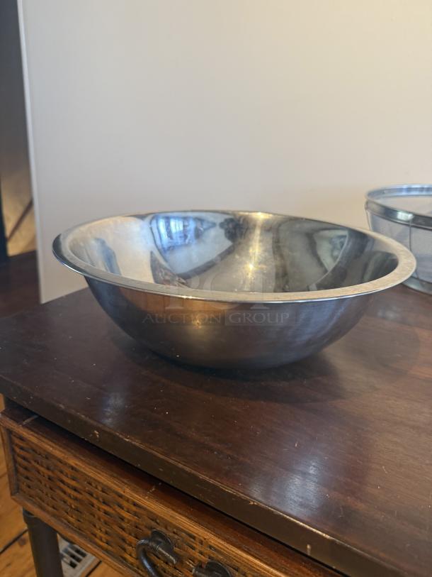 13" stainless steel mixing bowl, 13-quart capacity, commercial-quality, ideal for large kitchen tasks, excellent condition.