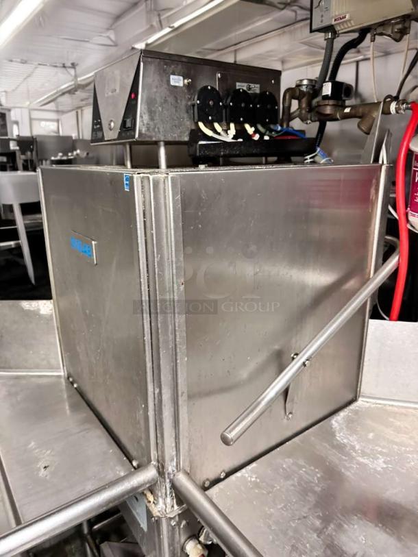Ecolab Hobart ES-2000 commercial conveyor dishmachine in excellent condition. Fully tested and working, stainless steel body.