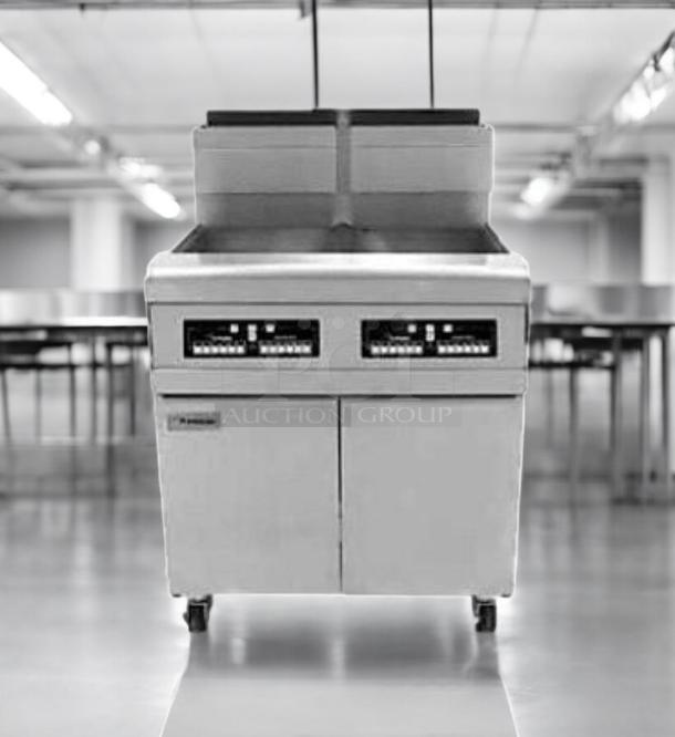 Superb condition Frymaster FPP245ESD gas fryer, dual vat, natural gas, fully tested, made in Shreveport, LA, USA.