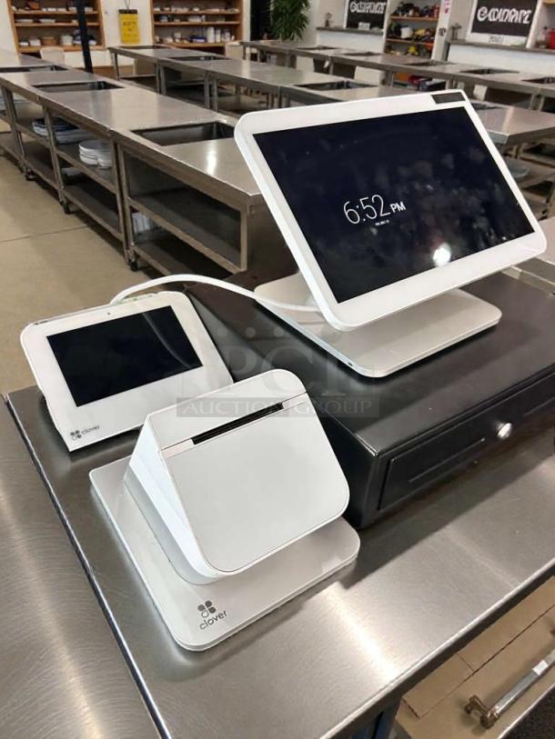 Clover Station POS System in outstanding condition, fully tested. Includes display, receipt printer, and cash drawer.