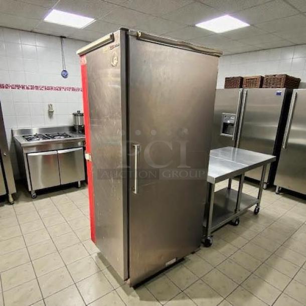 Carter-Hoffmann PH1800 mobile insulated heated transport cabinet in excellent condition, stainless steel exterior, tested and working.