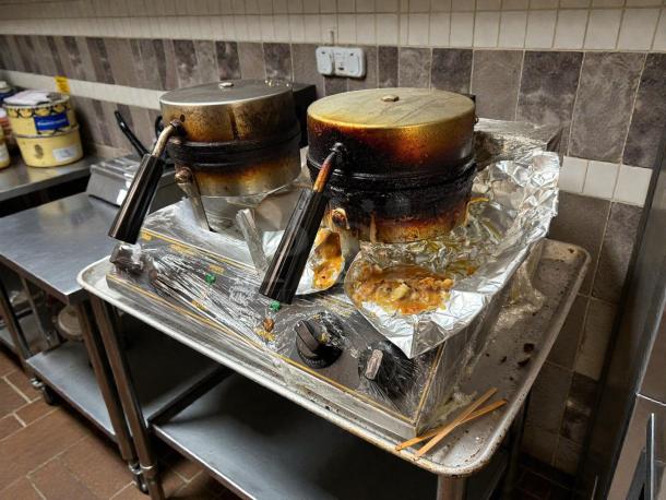 Carnival King 382WSM22 double waffle maker, tested, with non-stick surface and timers. Great condition. 120V voltage.