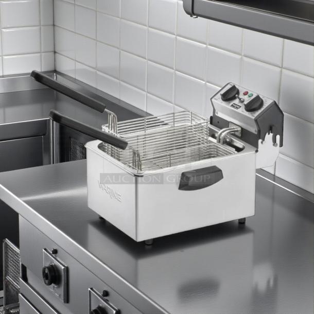 Waring WDF75RC 8.5 lb. commercial deep fryer, silver, tested and working, dual baskets, 120V, used condition.