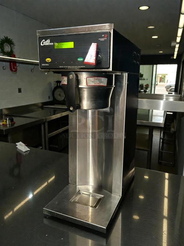 Curtis D500GT63A000 Automatic Airpot Coffee Brewer, digital controls, tested and working, 120/220V, excellent condition.
