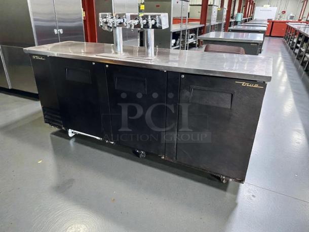 True TDD-4 Commercial Draft Beer Dispenser in stellar condition, 115V AC, stainless steel top, tested and working.