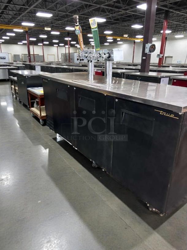 TRUE TDD-4 Commercial Draft Beer Dispenser, stainless steel, excellent condition, tested, working, by True Manufacturing.