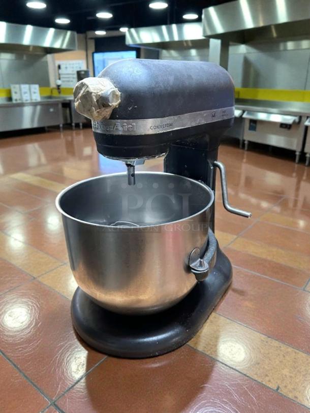 KitchenAid Commercial 8-Qt Bowl Lift Stand Mixer, pristine condition, fully tested, 120V, stainless steel bowl, black finish.
