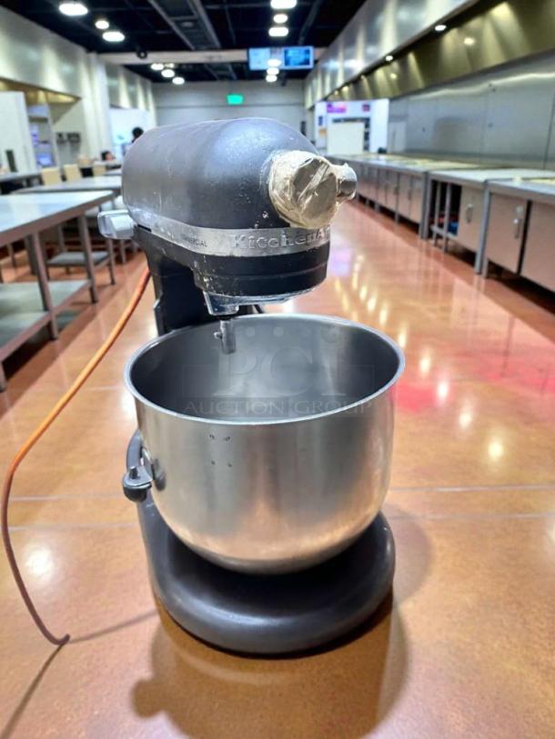 KitchenAid Commercial 8-Qt Bowl Lift Stand Mixer, pristine condition, metal finish, 120V, fully tested, functional.