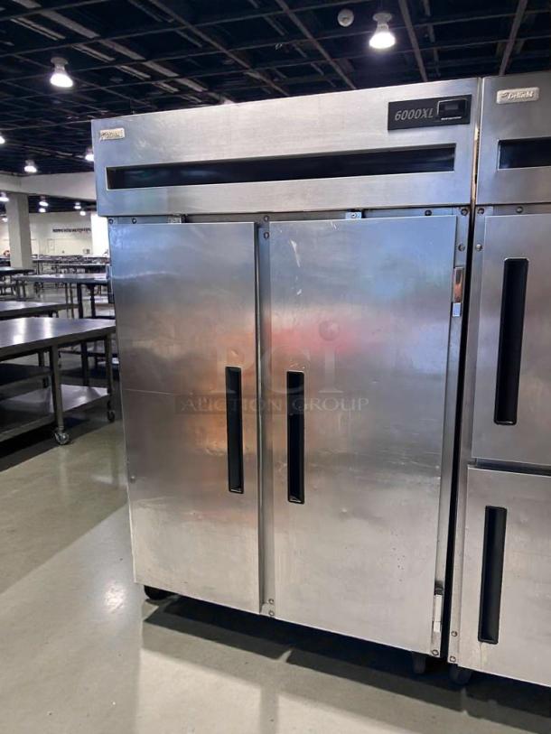 Delfield 6000XL Reach-In Commercial Refrigerator, superb condition, stainless steel, 115V, fully tested and working.