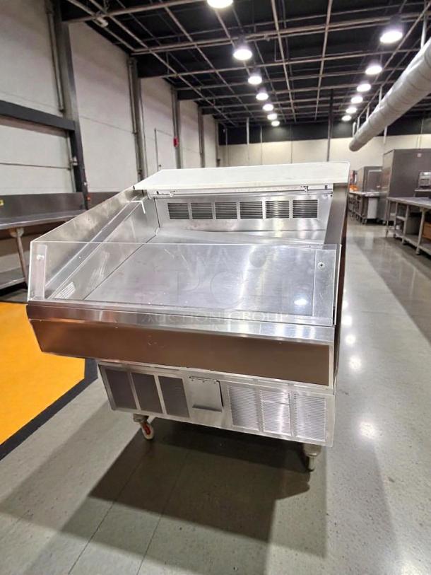 Federal Industries SQ3CDSS refrigerated prep table in pristine condition, stainless steel, 120V, fully tested and working.