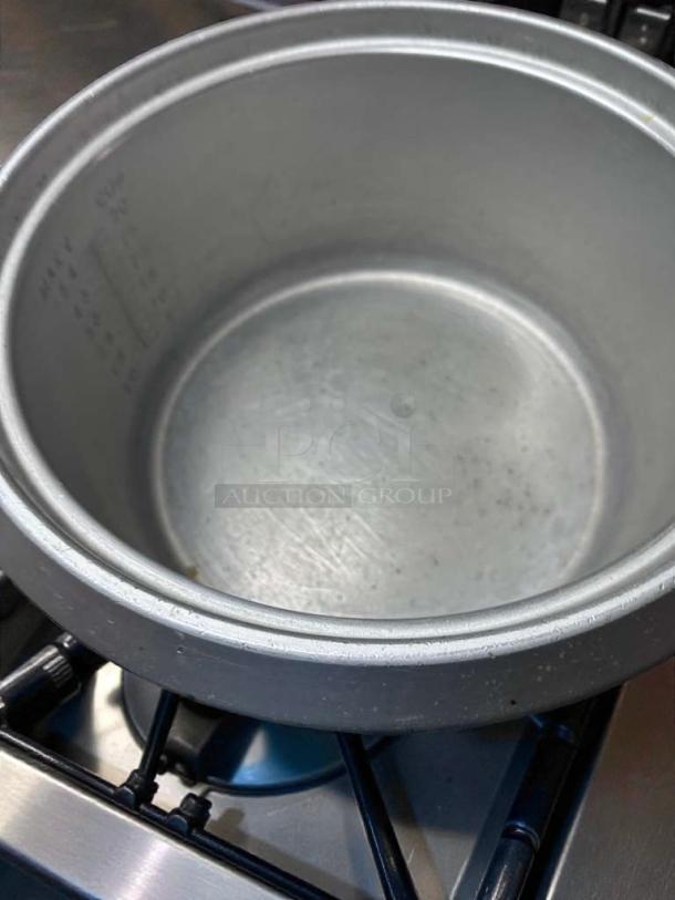 Thunder Group SEJ-5000 commercial rice cooker in outstanding condition, 120V, fully tested, with a visible inner pot.