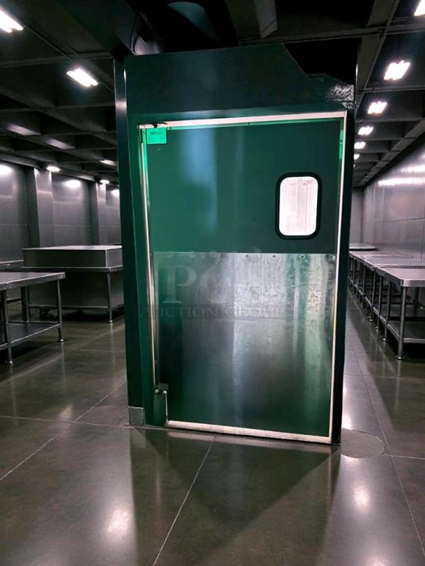 Ellason walk-in cooler door, commercial insulated swing door, from Ellason Corporation. Outstanding condition, fully tested and working.