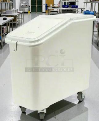 Cambro ingredient bin with slanted lid, superb condition, fully tested, on casters, white. Quantity: 3 available.