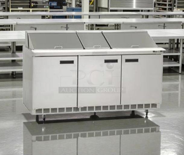 Delfield TSSU-36-08 refrigerated prep table in very good condition, 115V, ideal for commercial use, fully tested and working.