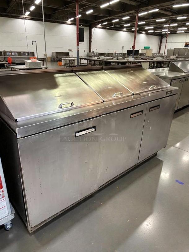 Delfield TSSU-36-08 refrigerated prep table in very good condition, stainless steel, 115V, fully tested and working.