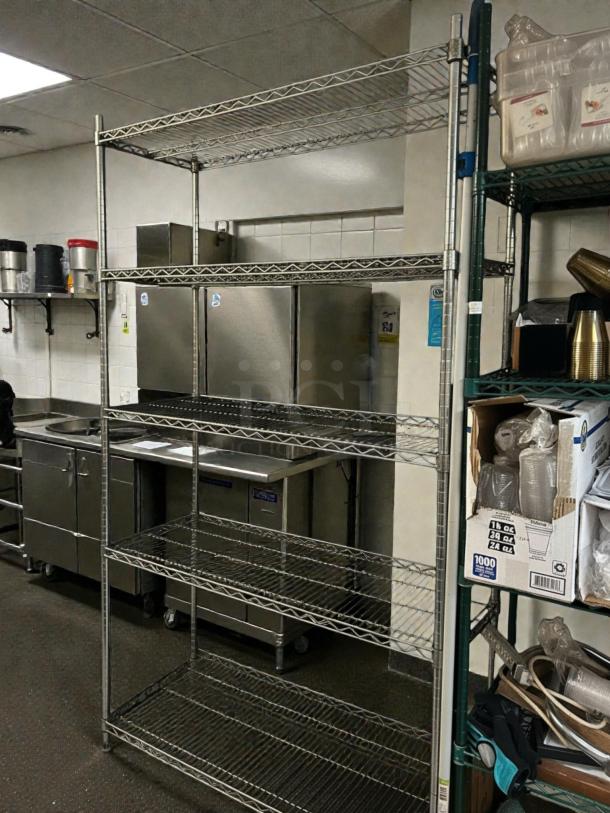 Thunder Group 47.5"x18" chrome wire shelving in outstanding condition, five-tier design, robust quality material.