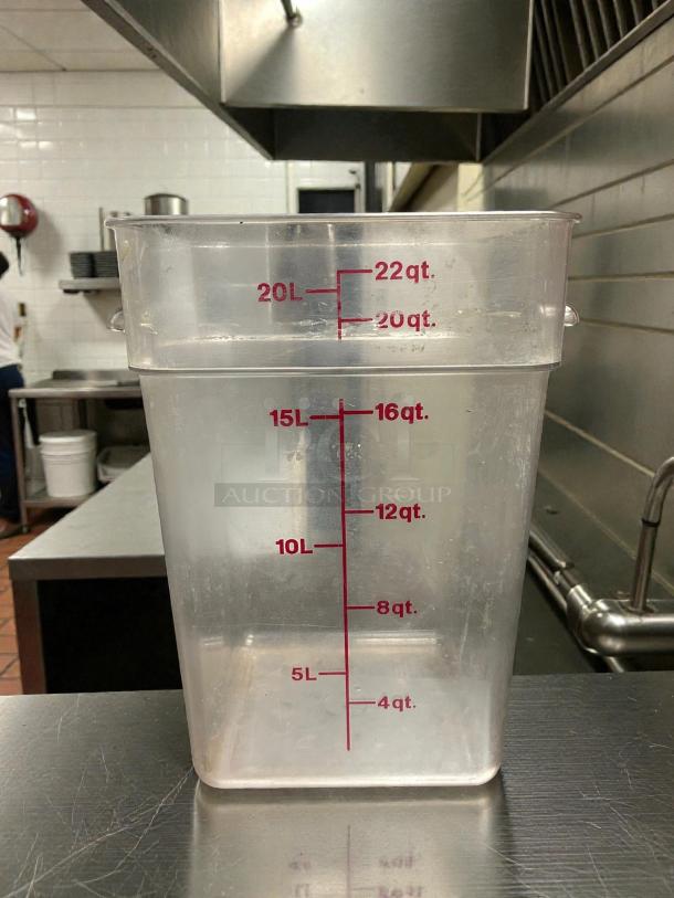 Cambro 22SFSCW441 22 qt CamSquare® food storage container, clear polycarbonate, allergen-free, measurement markings visible.