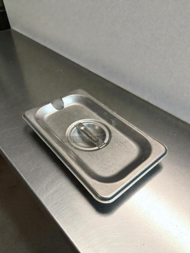 Choice 1/9 Size Stainless Steel Steam Table Pan Cover, amazing condition, solid design, durable Choice model.