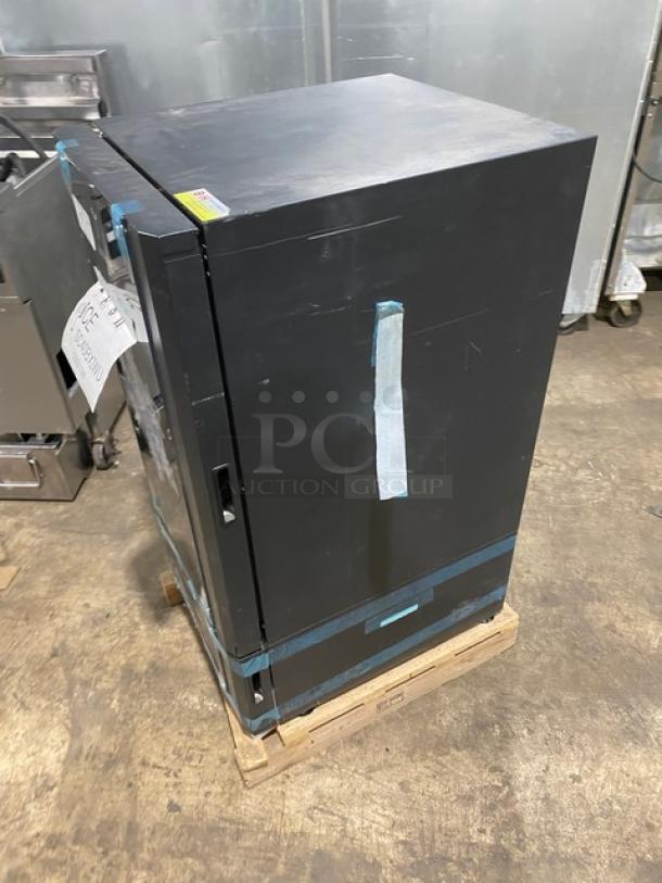 Vendo Lumilinna Series black single door undercounter slush refrigerator, Model ICE-SC40BXIWU, new condition, minor scratches.