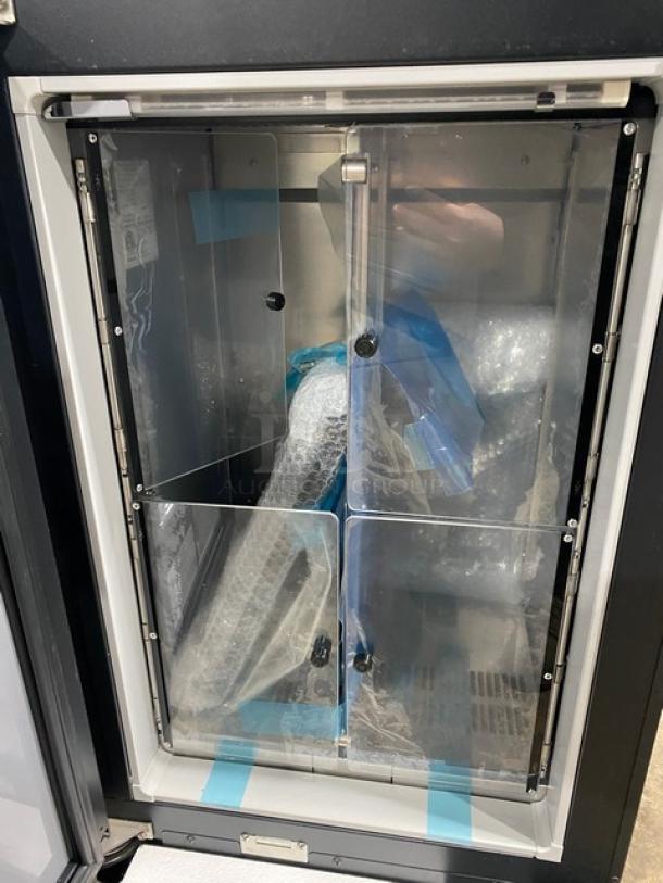 Vendo Lumilinna ICESC40BXIWU black single door undercounter refrigerator, scratch-n-dent, internal split doors, 115V.