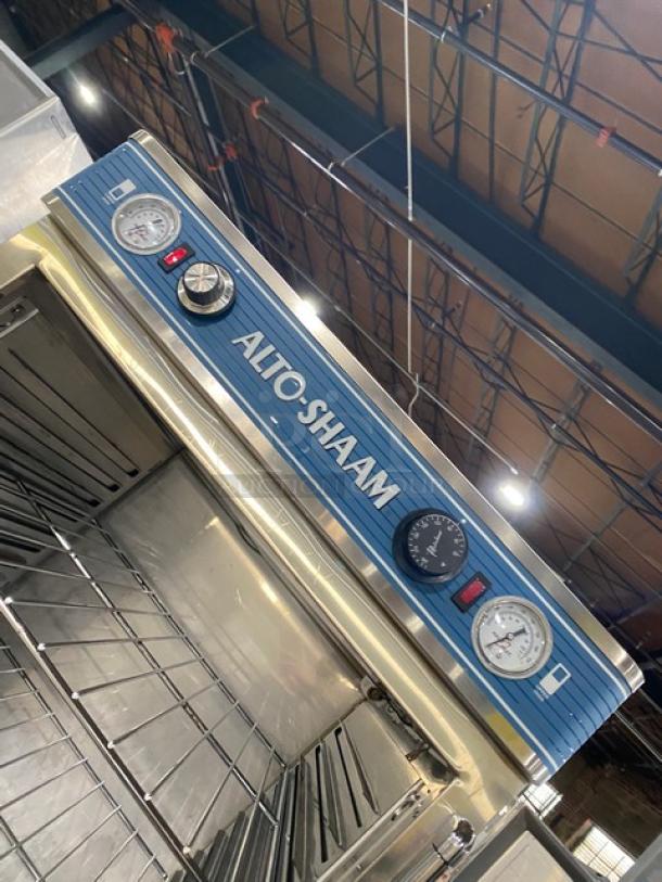 Alto-Shaam Halo Heat stainless steel dual-compartment low-temp cabinet, model 1200UPSR, with controls and wired oven rack.