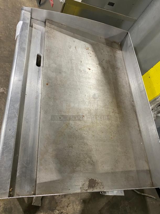 Star Max Series 36" stainless steel flat griddle, with back and side splash, on legged undershelf stand. Used condition.