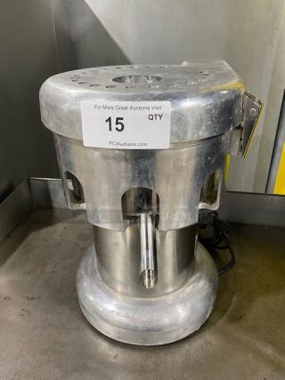 L&J Commercial Stainless Steel Electric Juice Extractor, Model WF-A2000, 110V, countertop design, auction tag "15" visible.