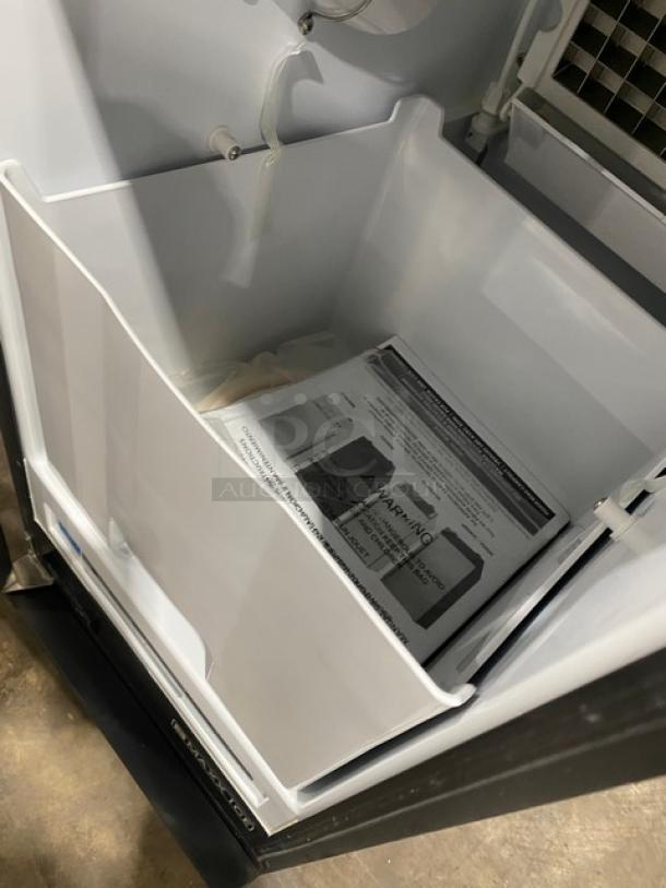 Maxx Ice MIM50 stainless steel commercial ice maker/bin combo, Energy Star certified, new scratch-n-dent condition, 115V.