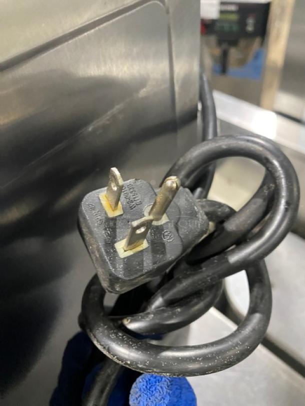 Amana RFS12SW2A commercial stainless steel microwave oven plug. 120V, 1 phase, durable electric cord.