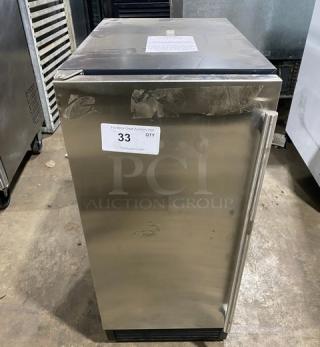 Maxx Ice Model MIM50 stainless steel ice maker, scratch-n-dent, Energy Star certified, 115V, serial number 00500420057.