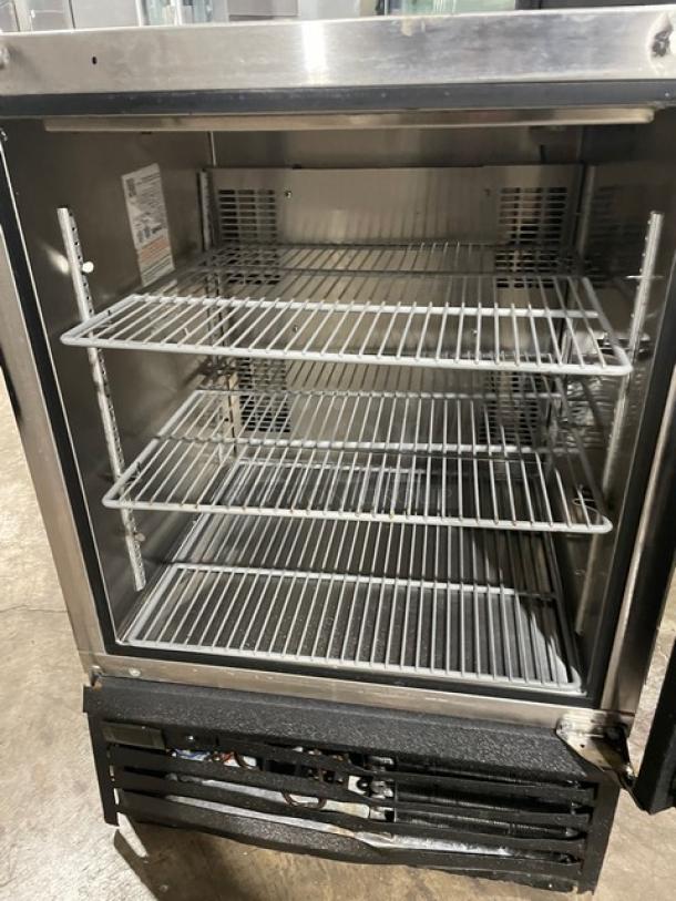 Glastender 2018 MFV24GNL commercial mug chiller/froster, stainless steel, single glass door, poly-coated rack, 120V, excellent condition.