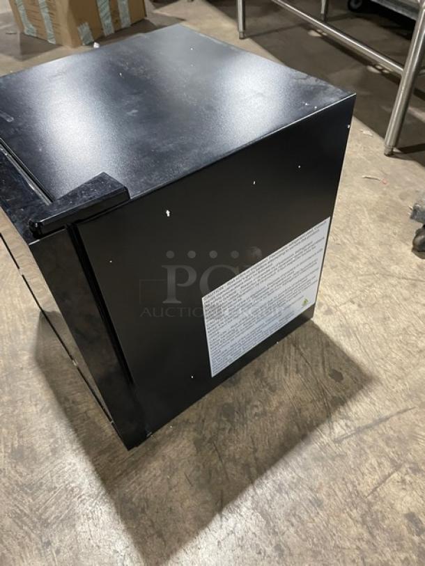 Schmecke 12-Bottle Wine Cooler, black, single glass door, free-standing, with chrome-plated wire rack, 115V.