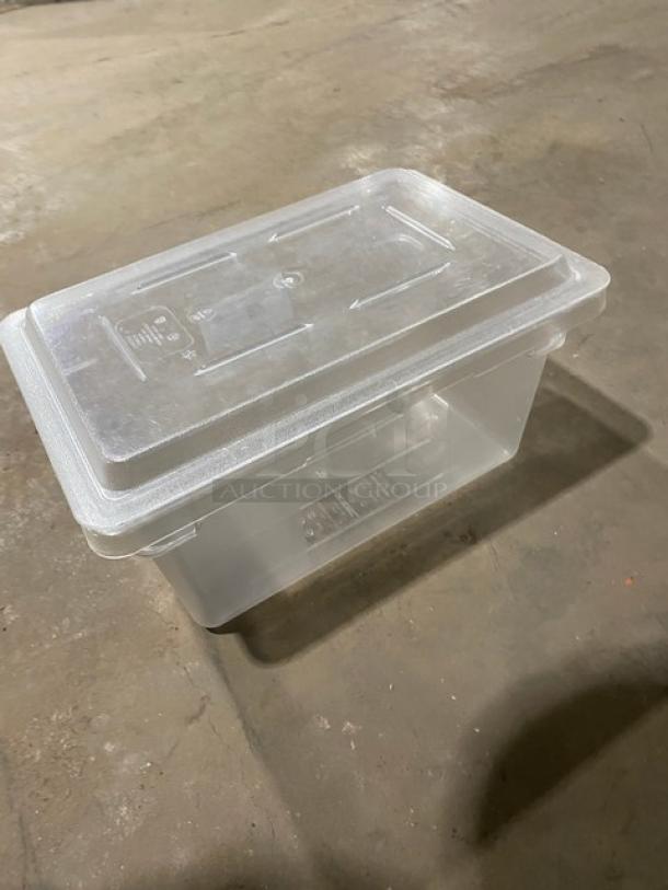 Cambro clear polycarbonate rectangular food storage container with lid, excellent condition, durable and versatile.