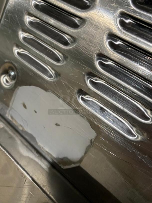 Moffat Turbofan Series stainless steel electric countertop convection oven, includes wired rack. Appears in used condition.