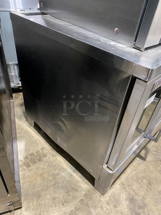 Blodgett BDO Series stainless steel single stack convection oven, gas-powered, Energy Star certified, with wired rack, on legs.