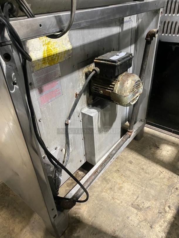 Blodgett BDO Series stainless steel gas convection oven, single stack, Energy Star certified, wired rack included.