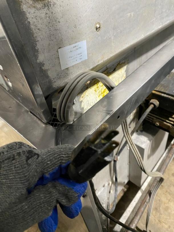 Blodgett BDO Series stainless steel commercial gas convection oven, Energy Star certified, with wired oven rack and power cable.