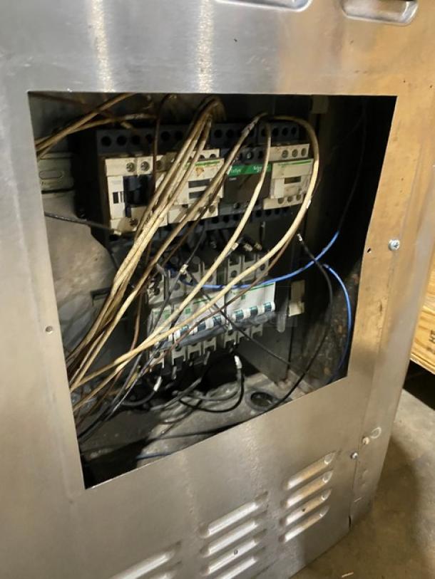 Bakers Pride SuperDeck EP-22828 electric pizza oven wiring view, stainless steel, 208V 3 Phase. Model SN: 5800719040001.