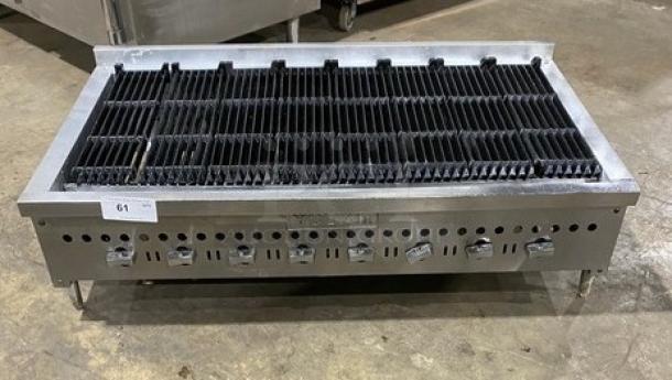 Vulcan VCCB47-1 countertop char broiler with cast iron grates, stainless steel, natural gas, on legs, excellent condition.