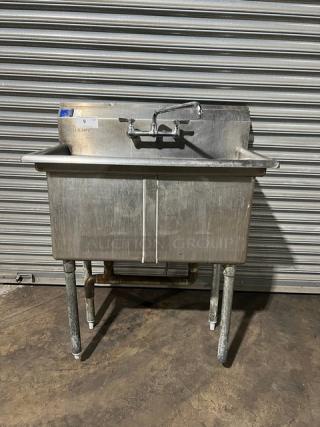 L&J Commercial Stainless Steel 2-Compartment Prep Sink! With Swing Spout Swivel Faucet! On Legs! - Item #1227477